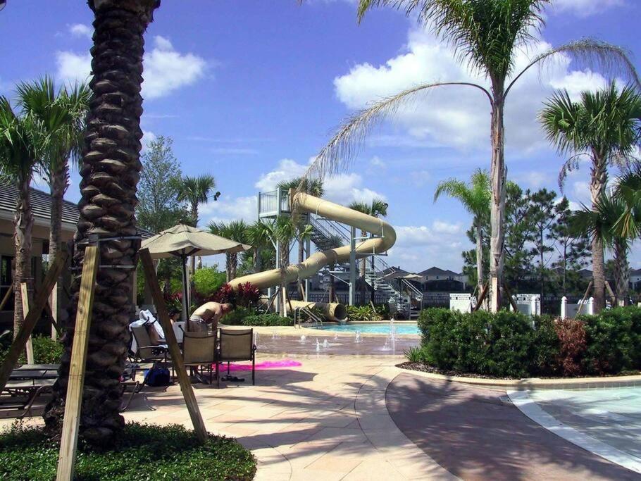 Disney Holiday Palace Orlando Exterior photo